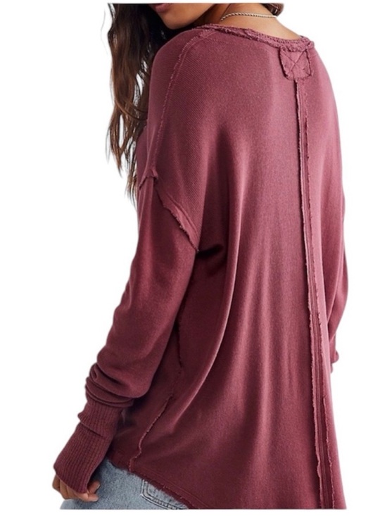 Free People Tops - Free people We the Free Colby slouchy long sleeve raw hem top Sz XS